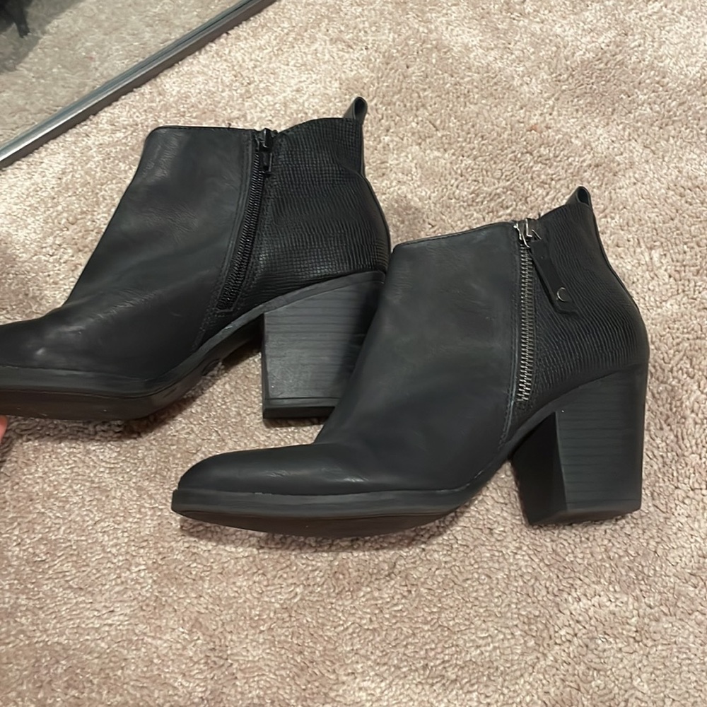 Universal thread booties - Picture 4 of 5